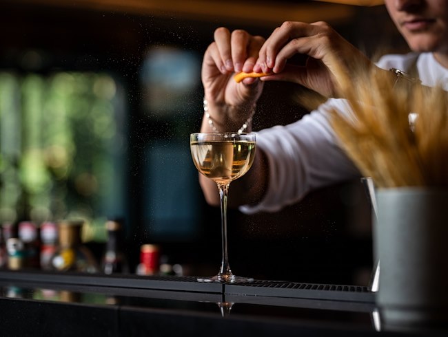 Cocktails au bar du restaurant Moments